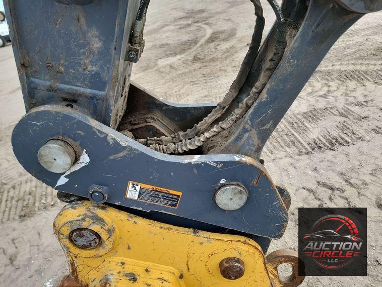 2018 John Deere 210G LC  excavator