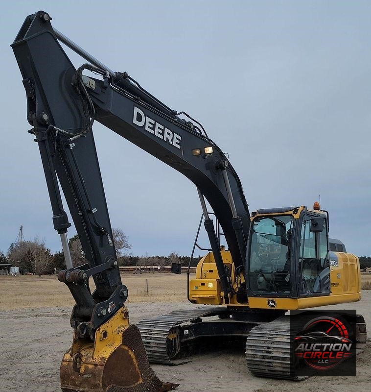 2018 John Deere 210G LC  excavator