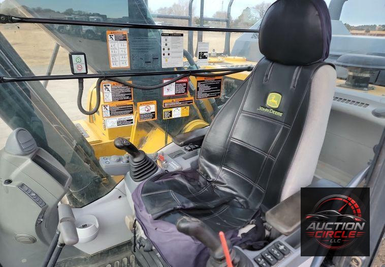 2018 John Deere 210G LC  excavator