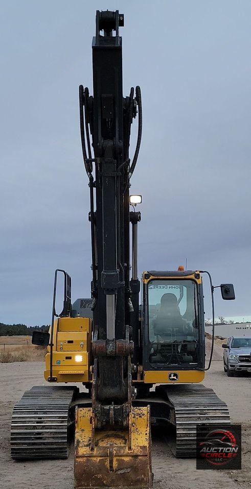 2018 John Deere 210G LC  excavator