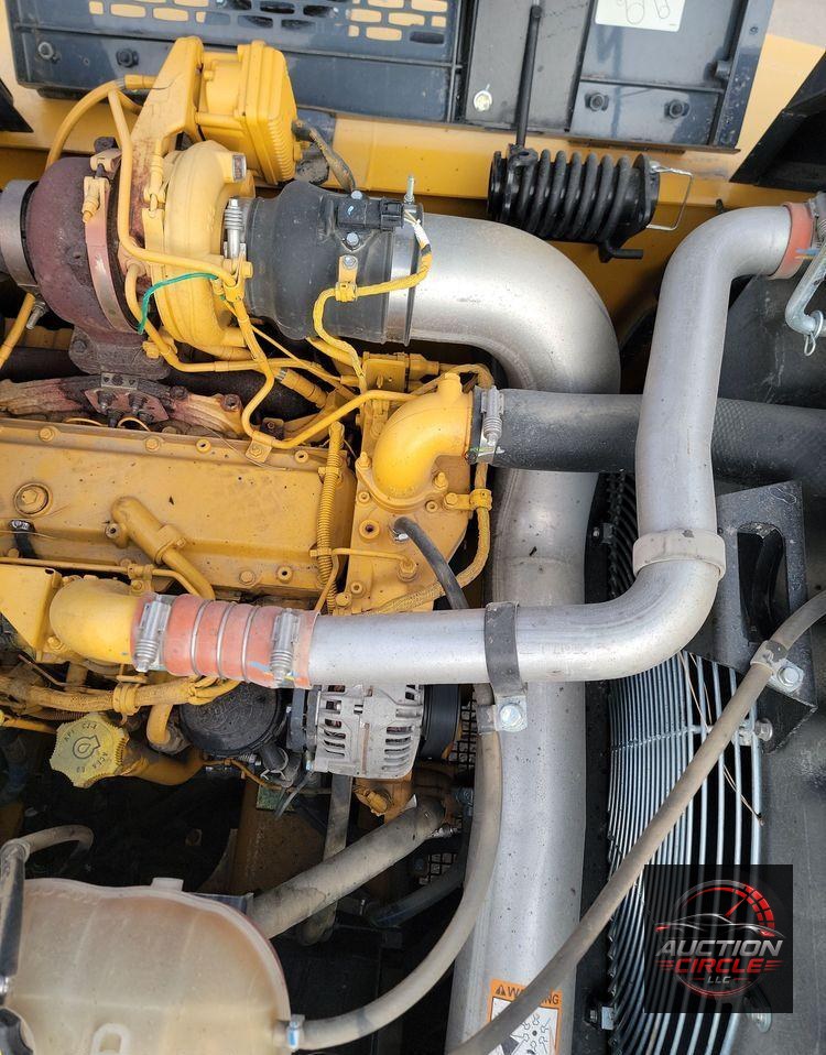 2018 John Deere 210G LC  excavator