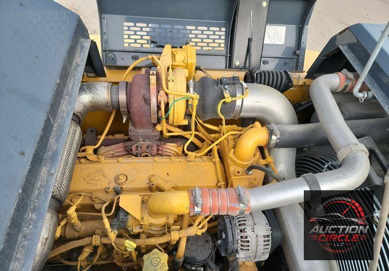 2018 John Deere 210G LC  excavator