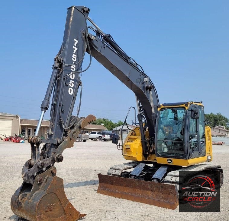 2017 John Deere 135G  excavator