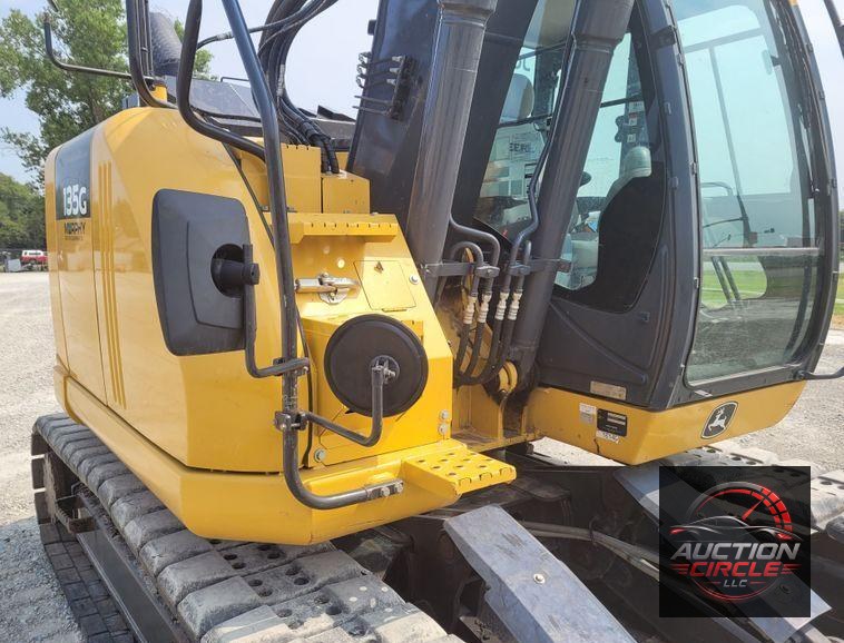 2017 John Deere 135G  excavator