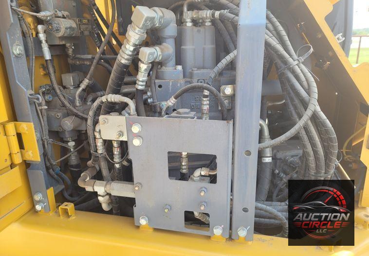 2017 John Deere 135G  excavator