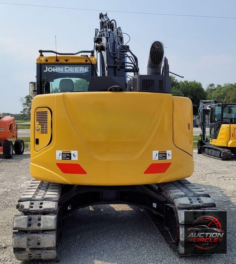 2017 John Deere 135G  excavator