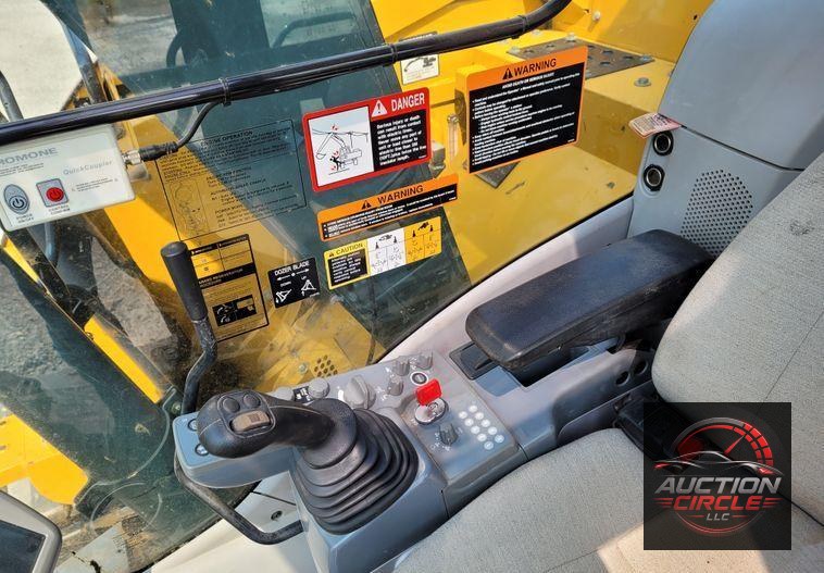 2017 John Deere 135G  excavator