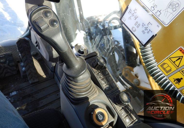 2019 Caterpillar 320  excavator