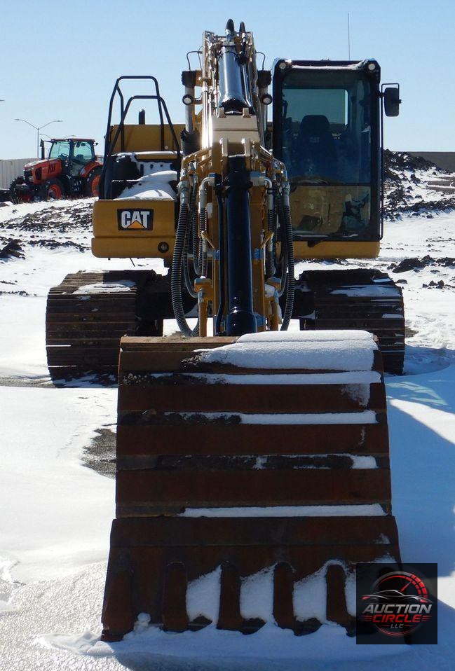 2019 Caterpillar 320  excavator