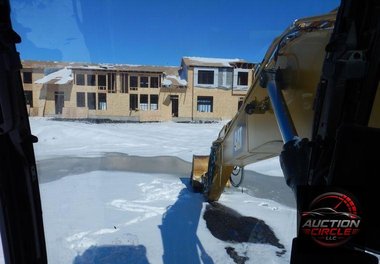 2019 Caterpillar 320  excavator