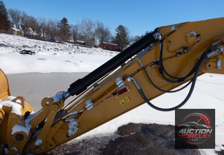 2019 Caterpillar 320  excavator