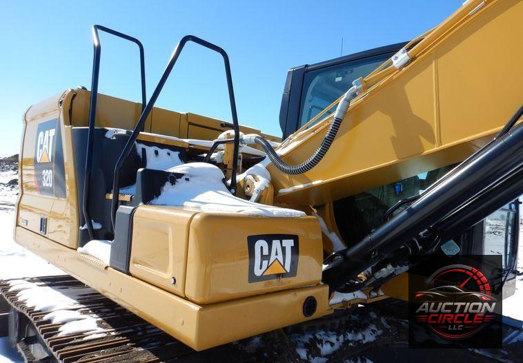 2019 Caterpillar 320  excavator
