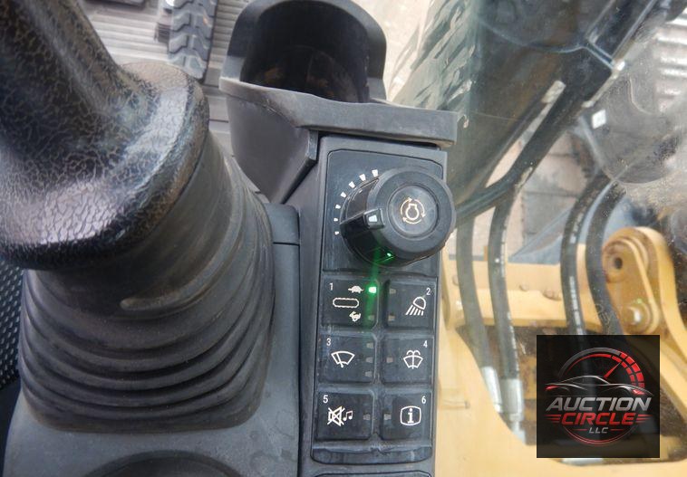 2018 Caterpillar 323  excavator