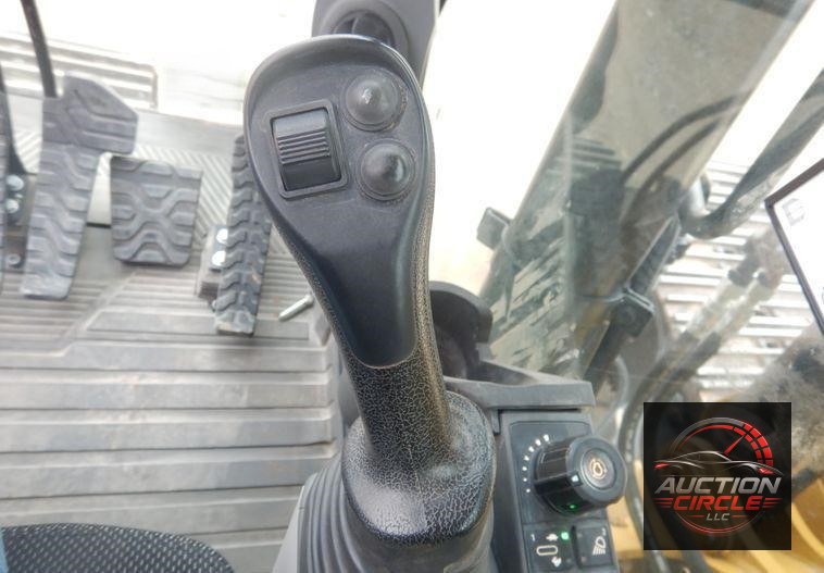 2018 Caterpillar 323  excavator