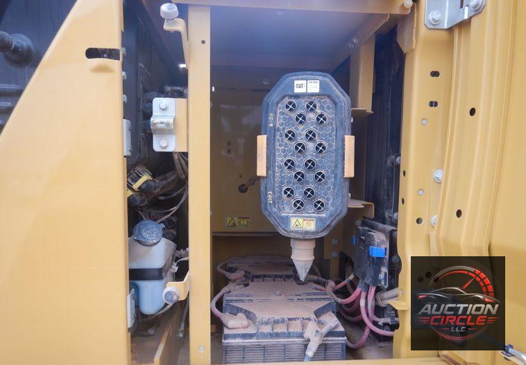 2018 Caterpillar 323  excavator