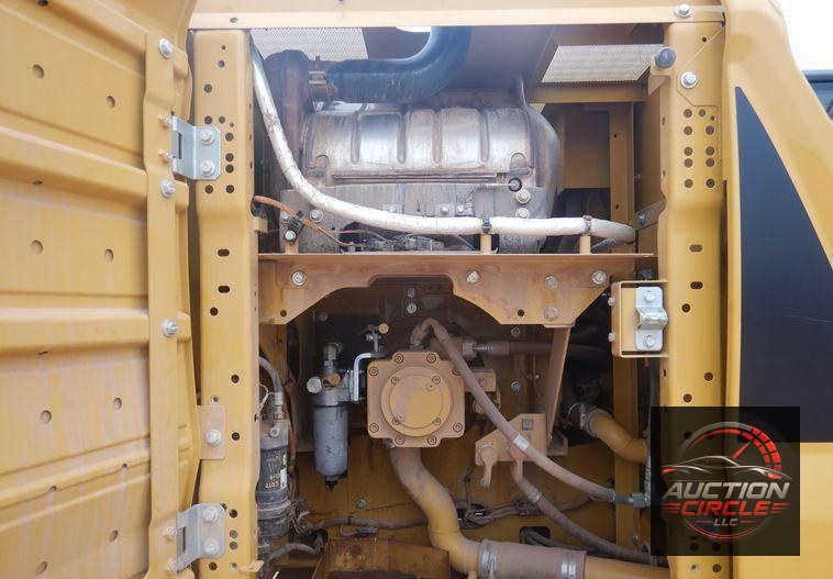 2018 Caterpillar 323  excavator