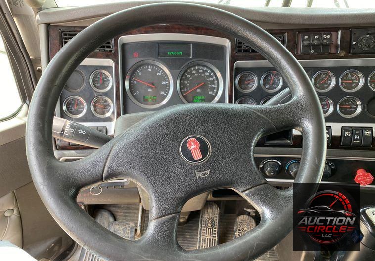 2014 Kenworth T805  dump truck
