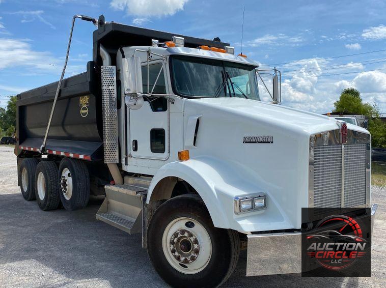 2014 Kenworth T805  dump truck