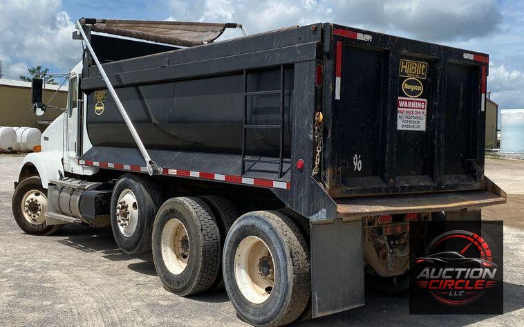 2014 Kenworth T805  dump truck