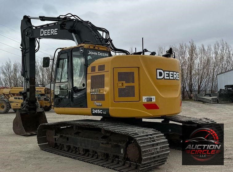 2017 John Deere 245G LC  excavator