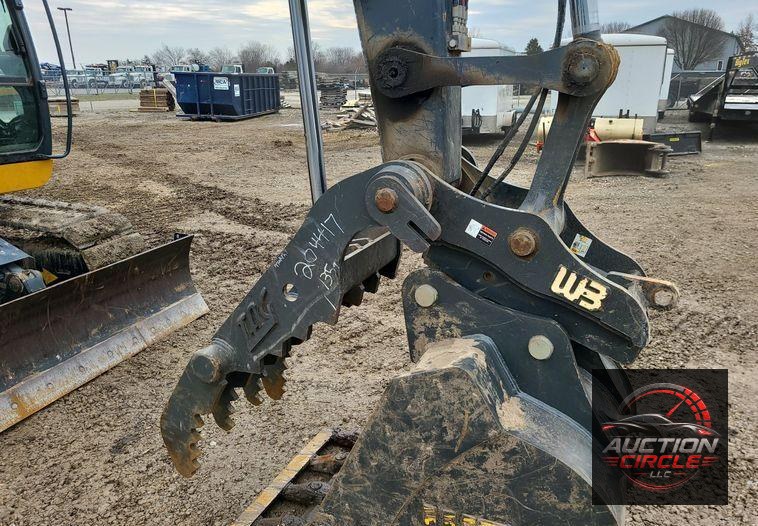 2022 John Deere 135G  excavator