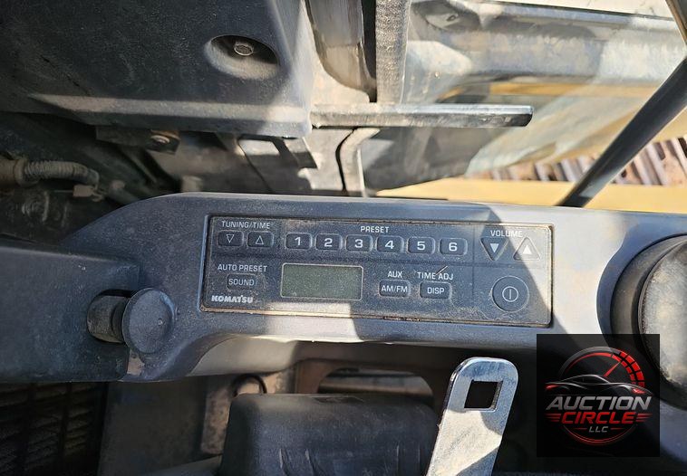 2019 Komatsu  PC240LC-11 excavator
