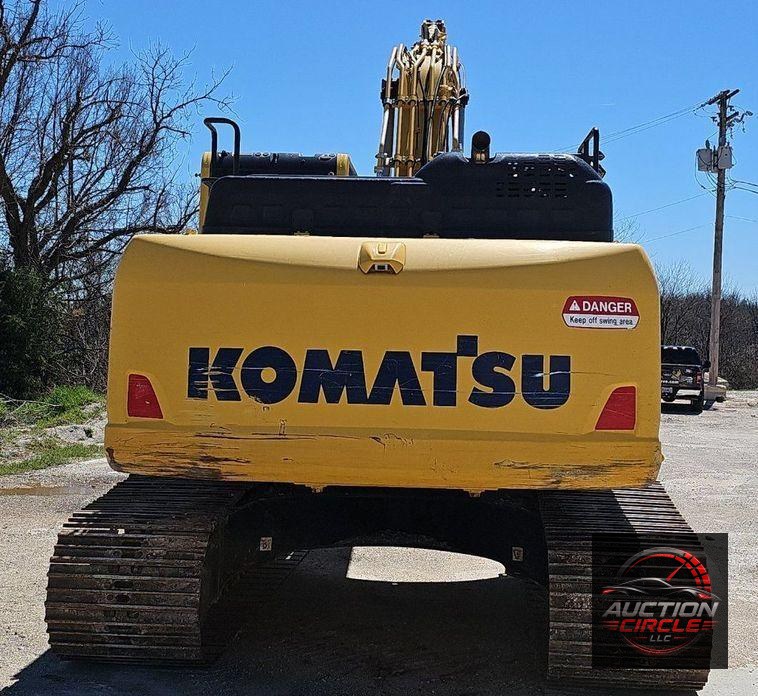 2019 Komatsu  PC240LC-11 excavator