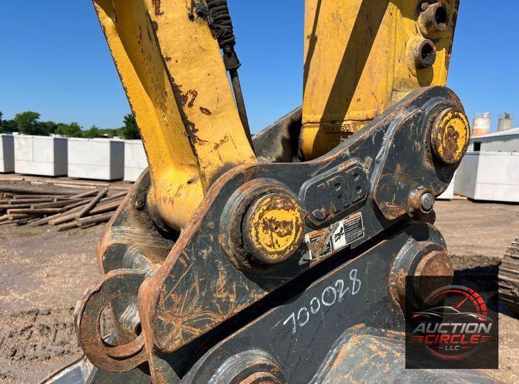 2020 Komatsu PC238USLC-11 excavator