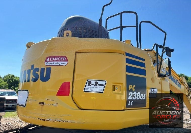 2020 Komatsu PC238USLC-11 excavator
