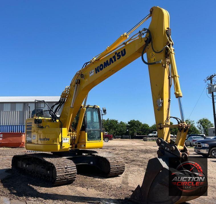 2020 Komatsu PC238USLC-11 excavator