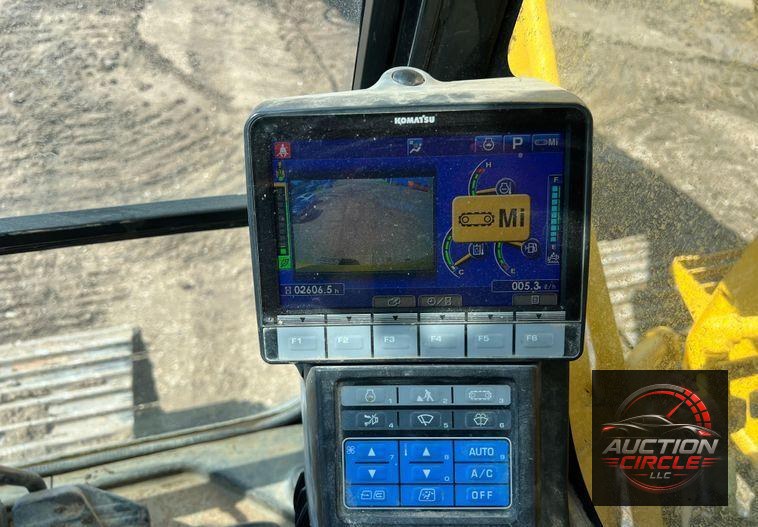 2020 Komatsu PC238USLC-11 excavator