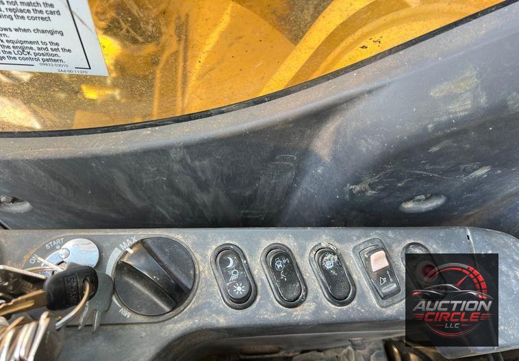 2020 Komatsu PC238USLC-11 excavator