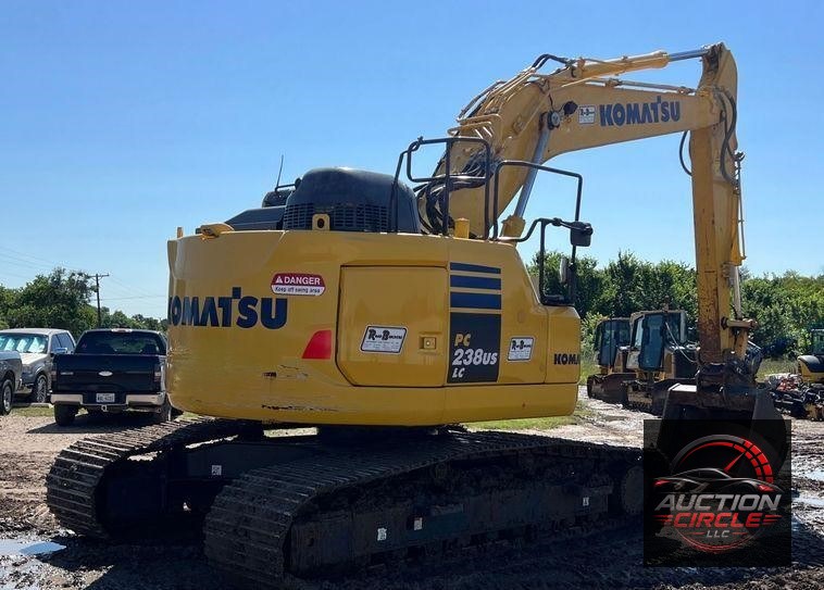 2020 Komatsu PC238USLC-11 excavator