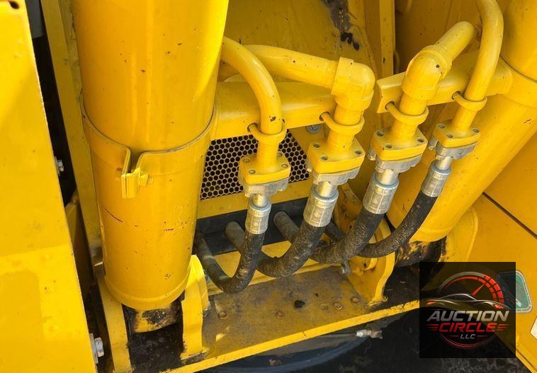 2020 Komatsu PC238USLC-11 excavator