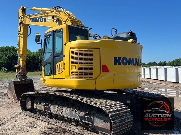 2020 Komatsu PC238USLC-11 excavator