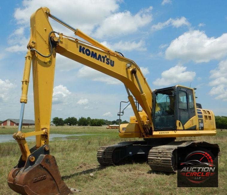 2018 Komatsu PC210LC-11  excavator