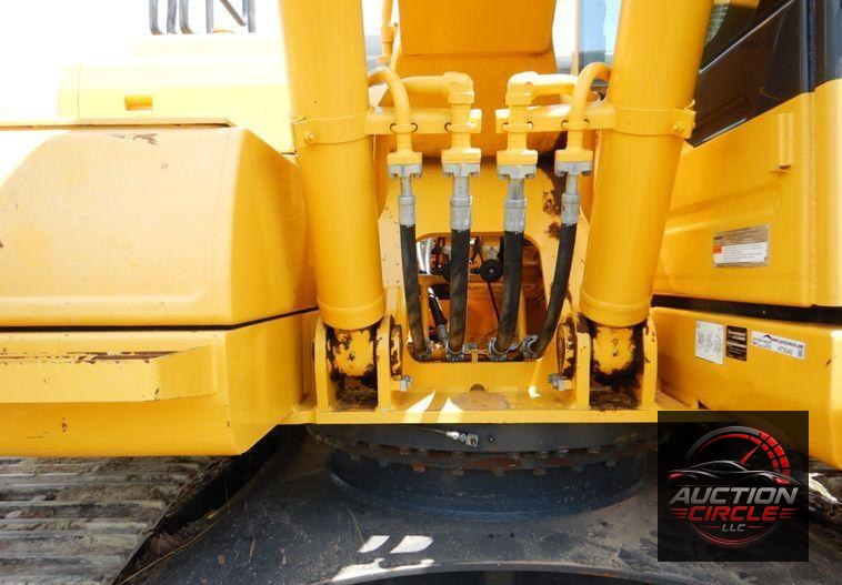 2018 Komatsu PC210LC-11  excavator