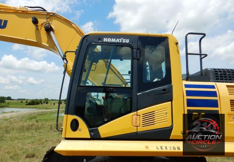 2018 Komatsu PC210LC-11  excavator