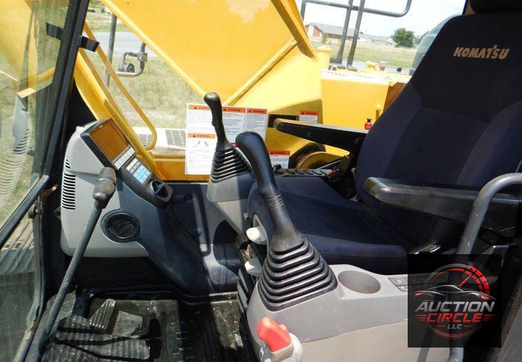 2018 Komatsu PC210LC-11  excavator