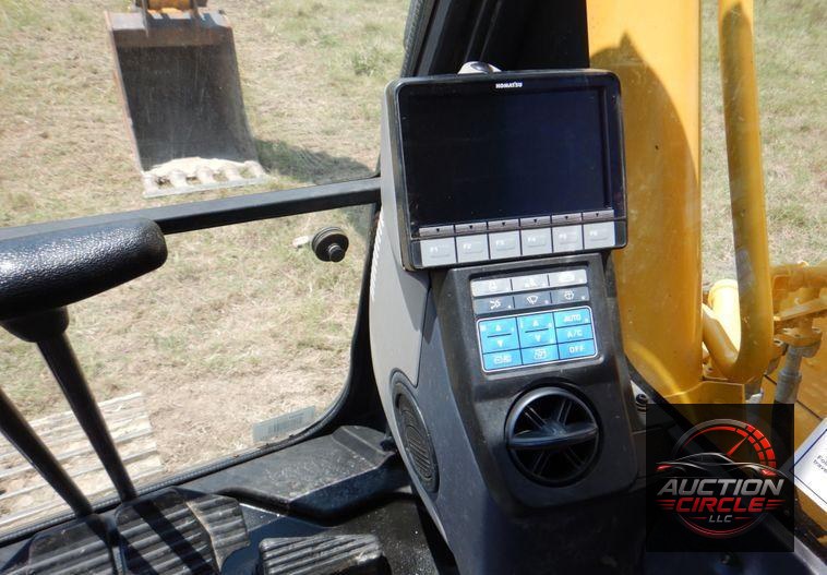 2018 Komatsu PC210LC-11  excavator
