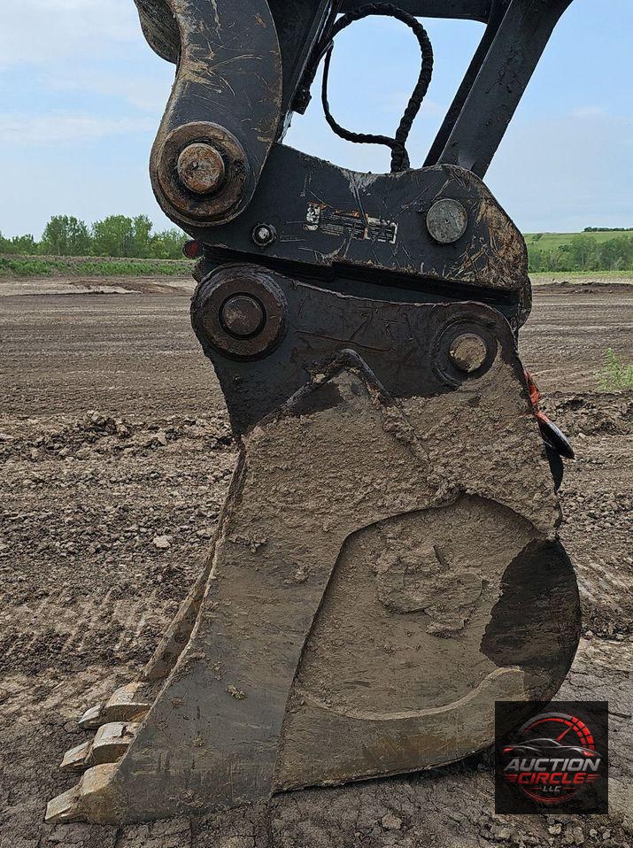 2017 John Deere 350G LC excavator