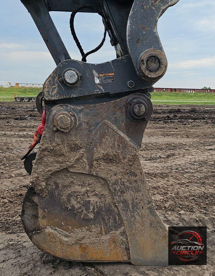 2017 John Deere 350G LC excavator