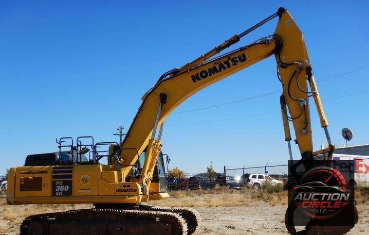 2016 Komatsu PC360LCi-11  excavator