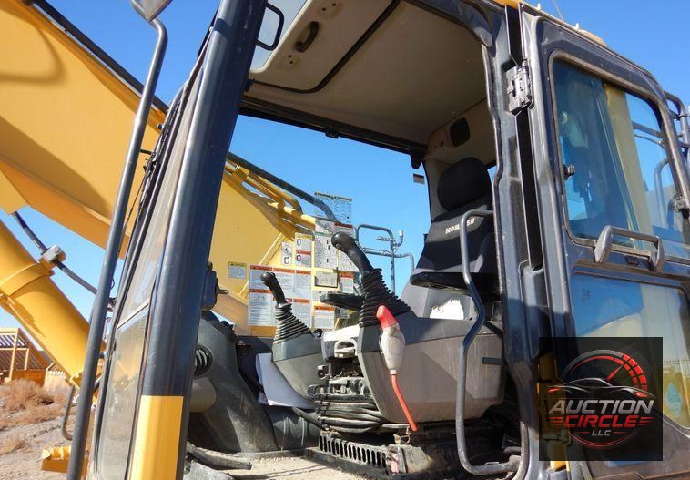 2016 Komatsu PC360LCi-11  excavator