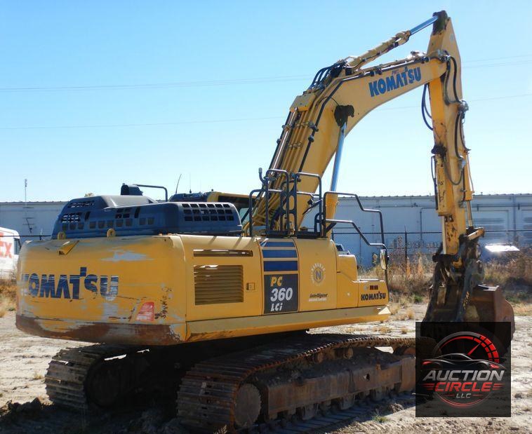 2016 Komatsu PC360LCi-11  excavator
