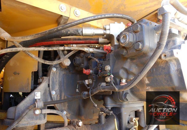 2016 Komatsu PC360LCi-11  excavator