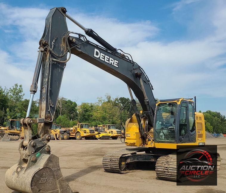 2017 John Deere 245G LC  excavator