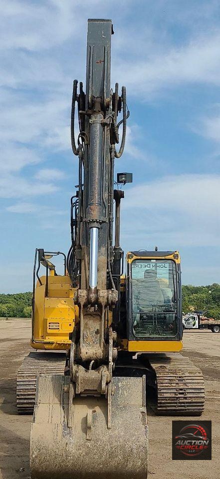 2017 John Deere 245G LC  excavator