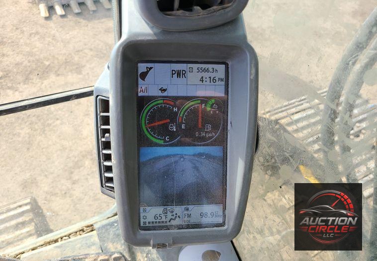 2017 John Deere 245G LC  excavator
