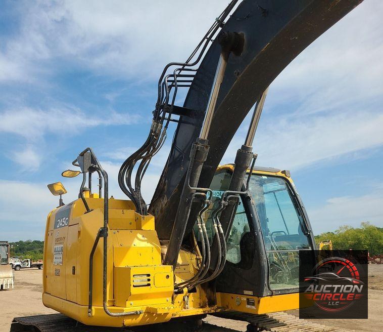 2017 John Deere 245G LC  excavator